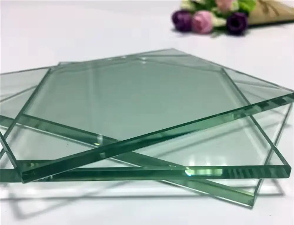 کاربردهای شیشه سکوریت